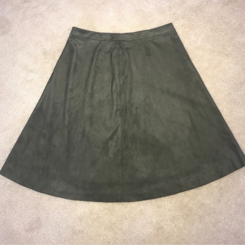Tahari green skirt